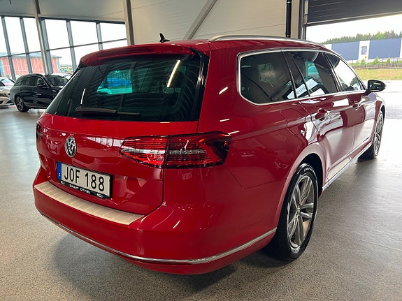 Volkswagen Passat 3 of 5