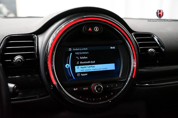 MINI Clubman Cooper S 17 of 21
