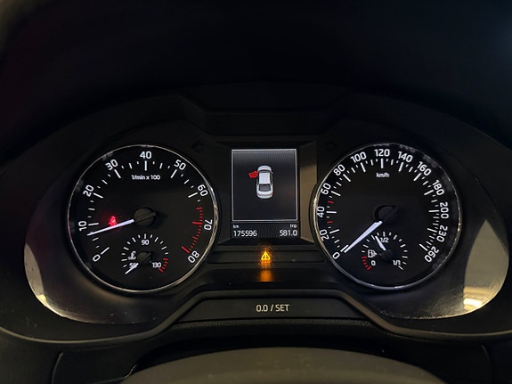 Skoda Octavia 12 of 22