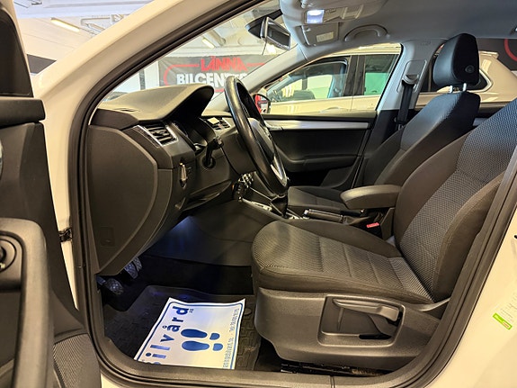 Skoda Octavia 11 of 22