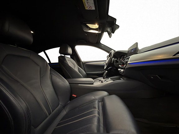 BMW 520d 24 of 30