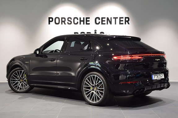 Porsche Cayenne 17 of 17