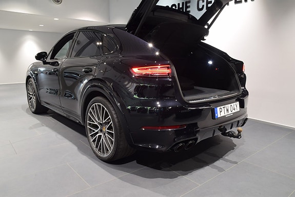 Porsche Cayenne 5 of 5