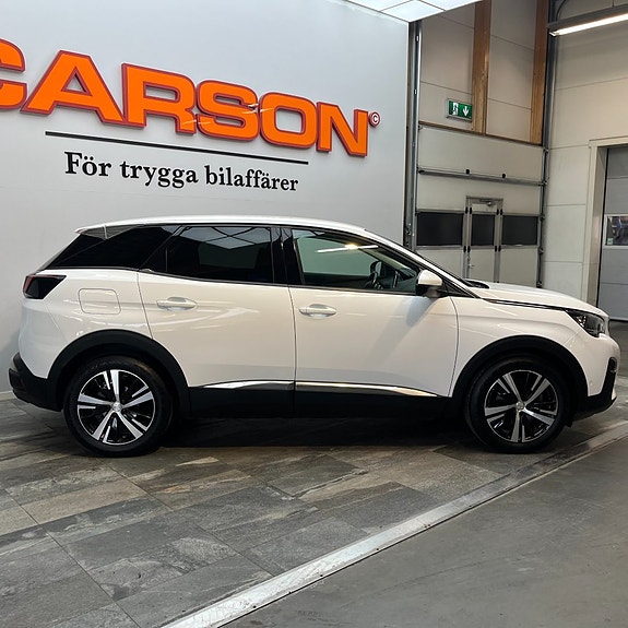 Peugeot 3008 3 of 5