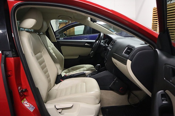Volkswagen Jetta 9 of 29