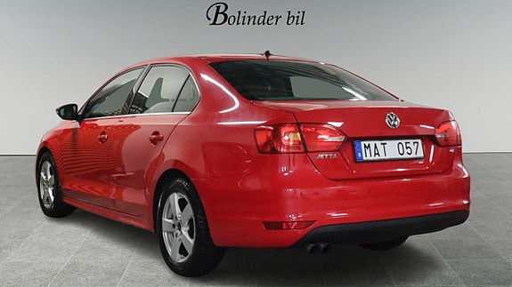 Volkswagen Jetta 4 of 5