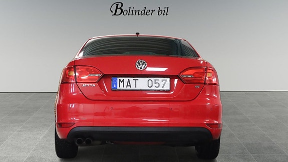 Volkswagen Jetta 5 of 5