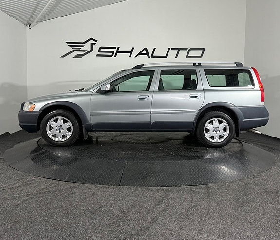 Volvo XC70 8 of 17