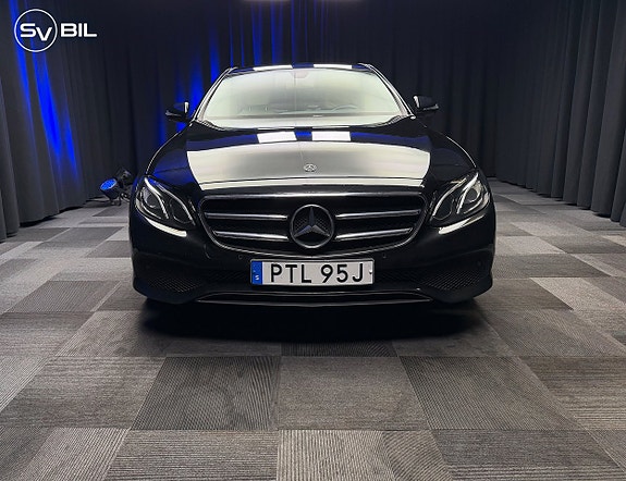 Mercedes-Benz E200 d 2 of 5