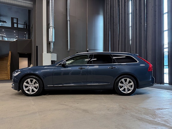 Volvo V90 3 of 5