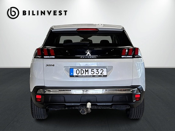 Peugeot 3008 4 of 5