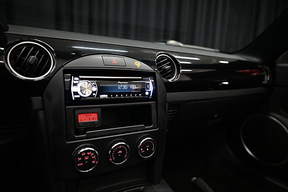 Mazda MX-5 16 of 26