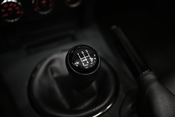Mazda MX-5 25 of 26