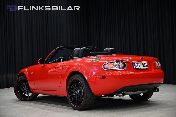 Mazda MX-5 8 of 26