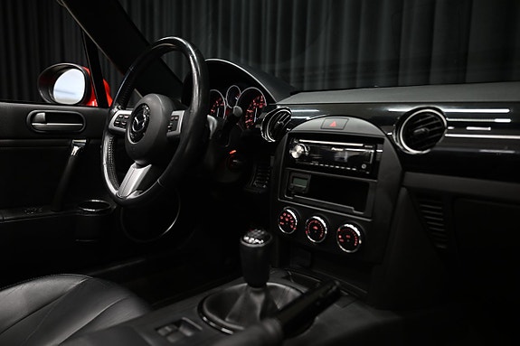 Mazda MX-5 23 of 26