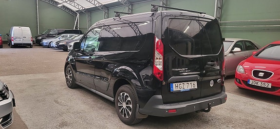Ford Transit Connect 4 of 5