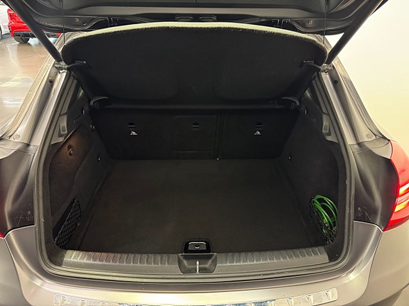 Mercedes-Benz GLA220 21 of 25