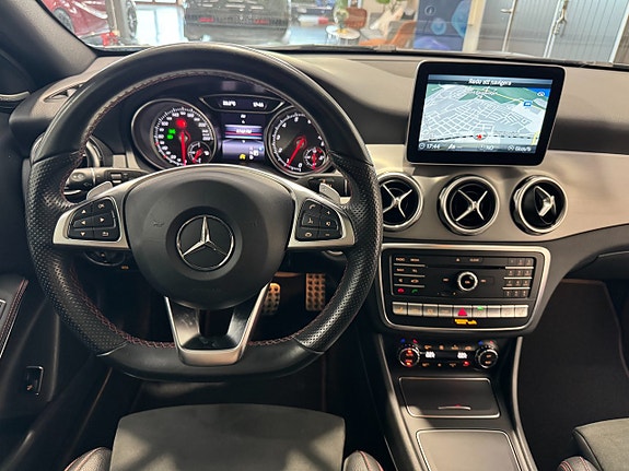Mercedes-Benz GLA220 13 of 25