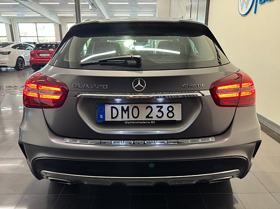 Mercedes-Benz GLA220 6 of 25