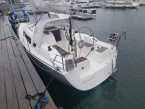 Hanse 320 2 of 5