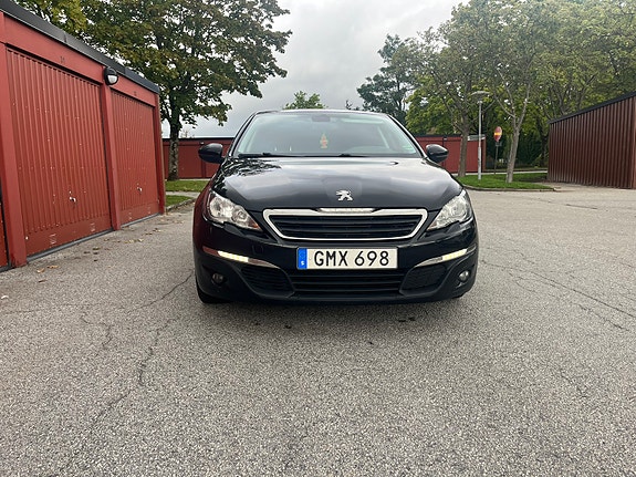 Peugeot 308 5 of 8