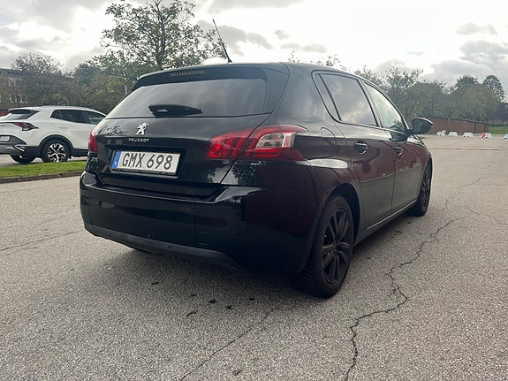 Peugeot 308 3 of 8