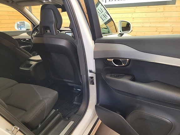 Volvo XC90 19 of 25