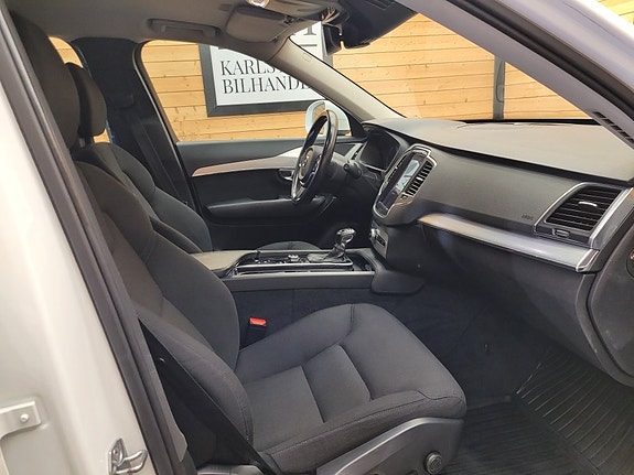 Volvo XC90 23 of 25