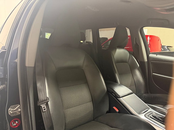 Volvo V70 14 of 25