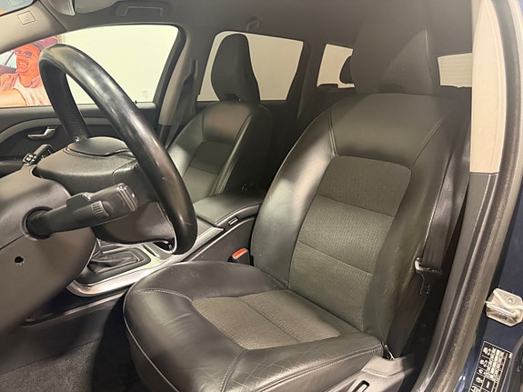 Volvo V70 17 of 25