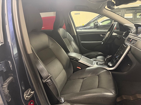 Volvo V70 15 of 25