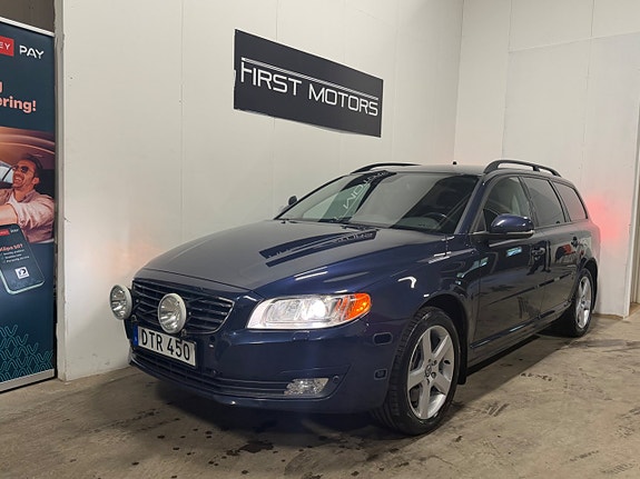 Volvo V70 2 of 5