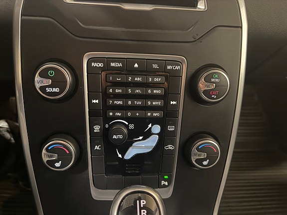 Volvo V70 18 of 25
