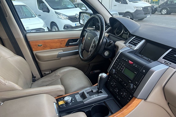 Land Rover Range Rover Sport 12 of 24