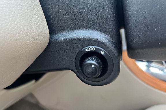 Land Rover Range Rover Sport 20 of 24