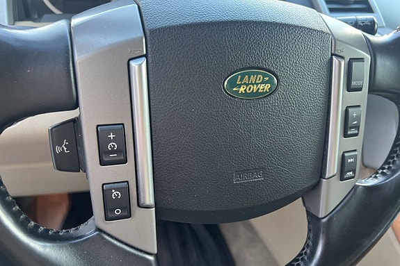 Land Rover Range Rover Sport 21 of 24