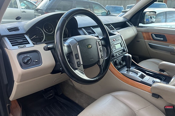 Land Rover Range Rover Sport 19 of 24