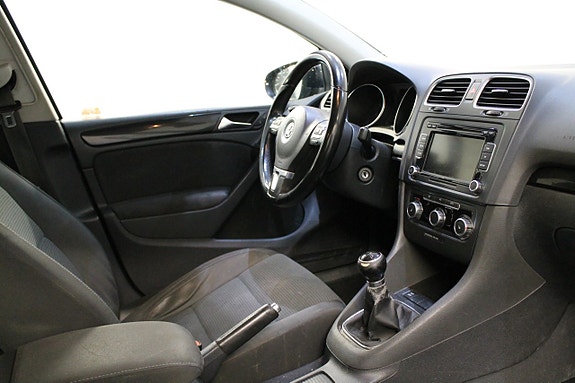 Volkswagen Golf VI 9 of 11