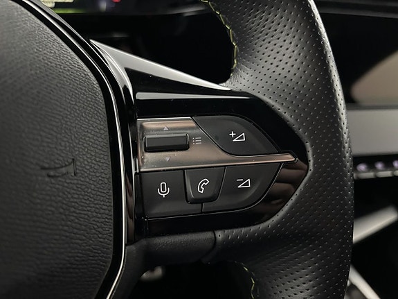 Peugeot 308 8 of 26