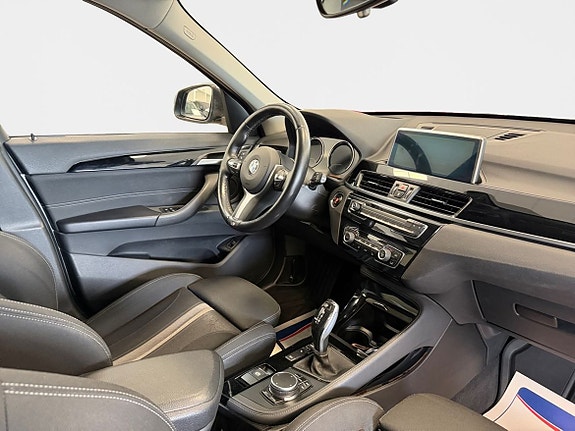 BMW X1 18 of 24
