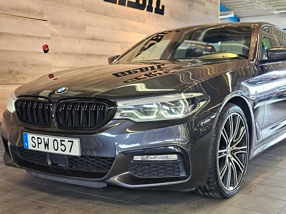 BMW 530d 4 of 5