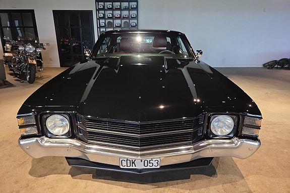 Chevrolet Chevelle 2 of 5
