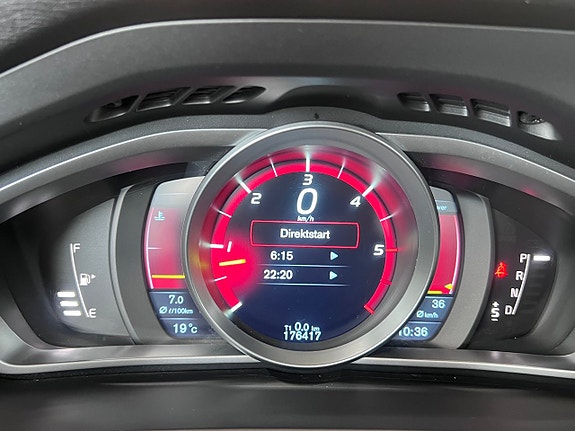 Volvo V40 23 of 27