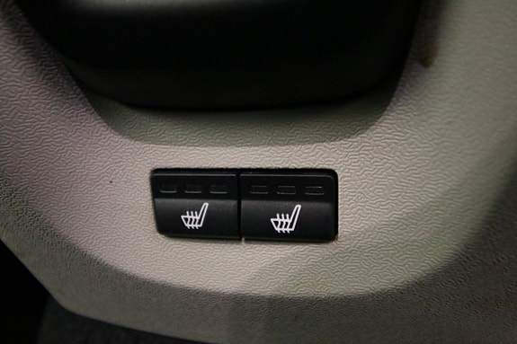 Volvo V40 17 of 27