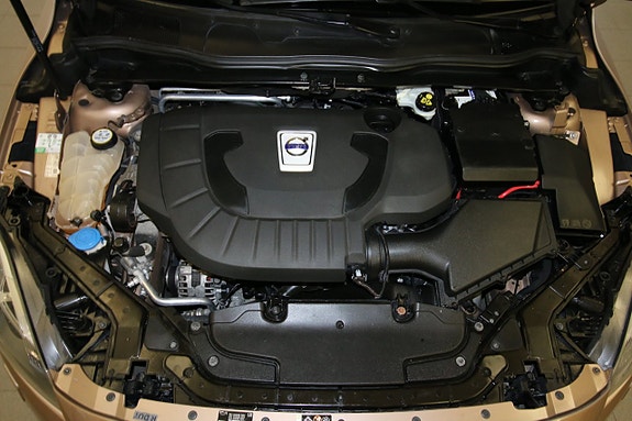 Volvo V40 19 of 27