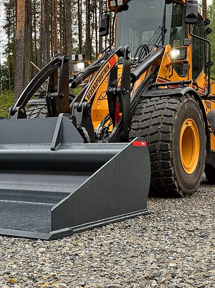 YPV Typ 2 HD 330cm (Planeringsskopa för L110 / L120) i lager