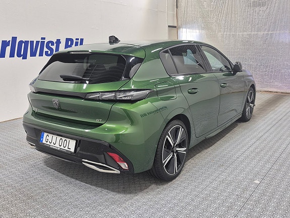 Peugeot 308 4 of 5