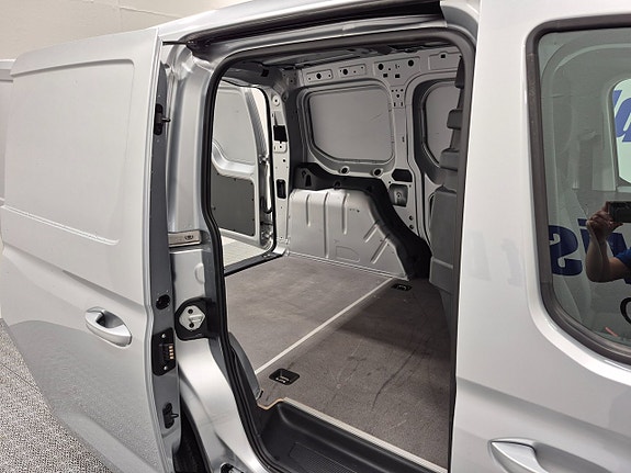 Volkswagen Caddy 6 of 8