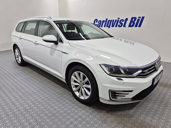 Volkswagen Passat 3 of 5