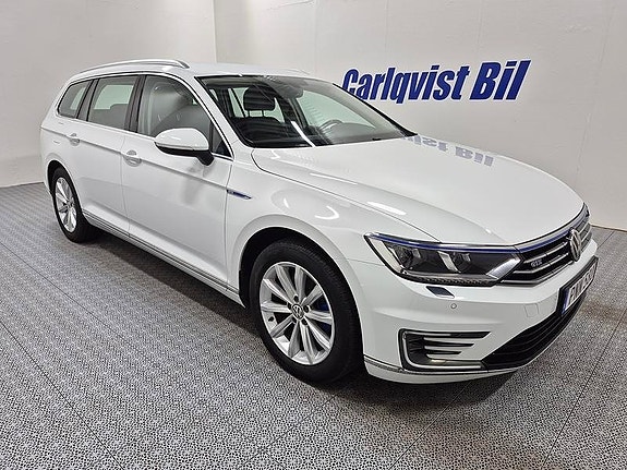 Volkswagen Passat 3 of 6